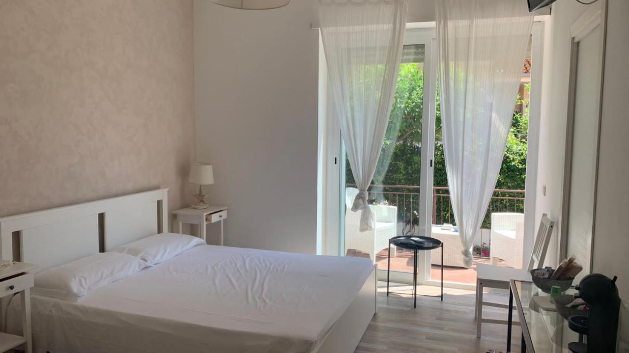 Villa Giuseppina Terracina Ngoại thất bức ảnh